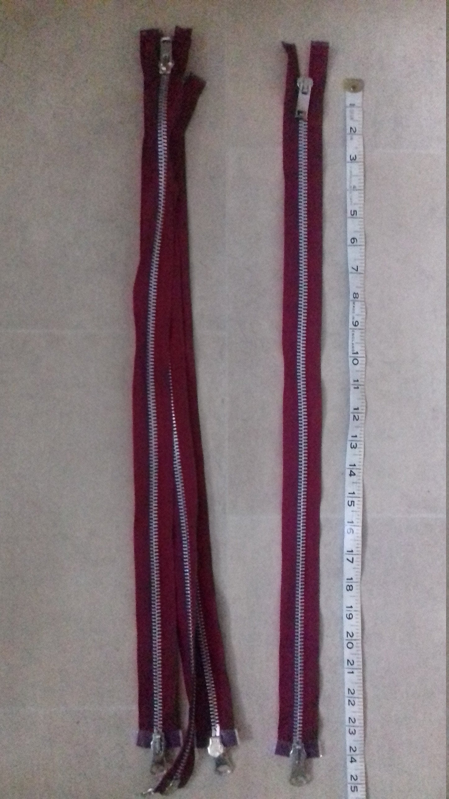 Deep raspberry zip red/burgundy very chunky heavy silver metal 23.5 inch (59.5cm) double ended Size 5