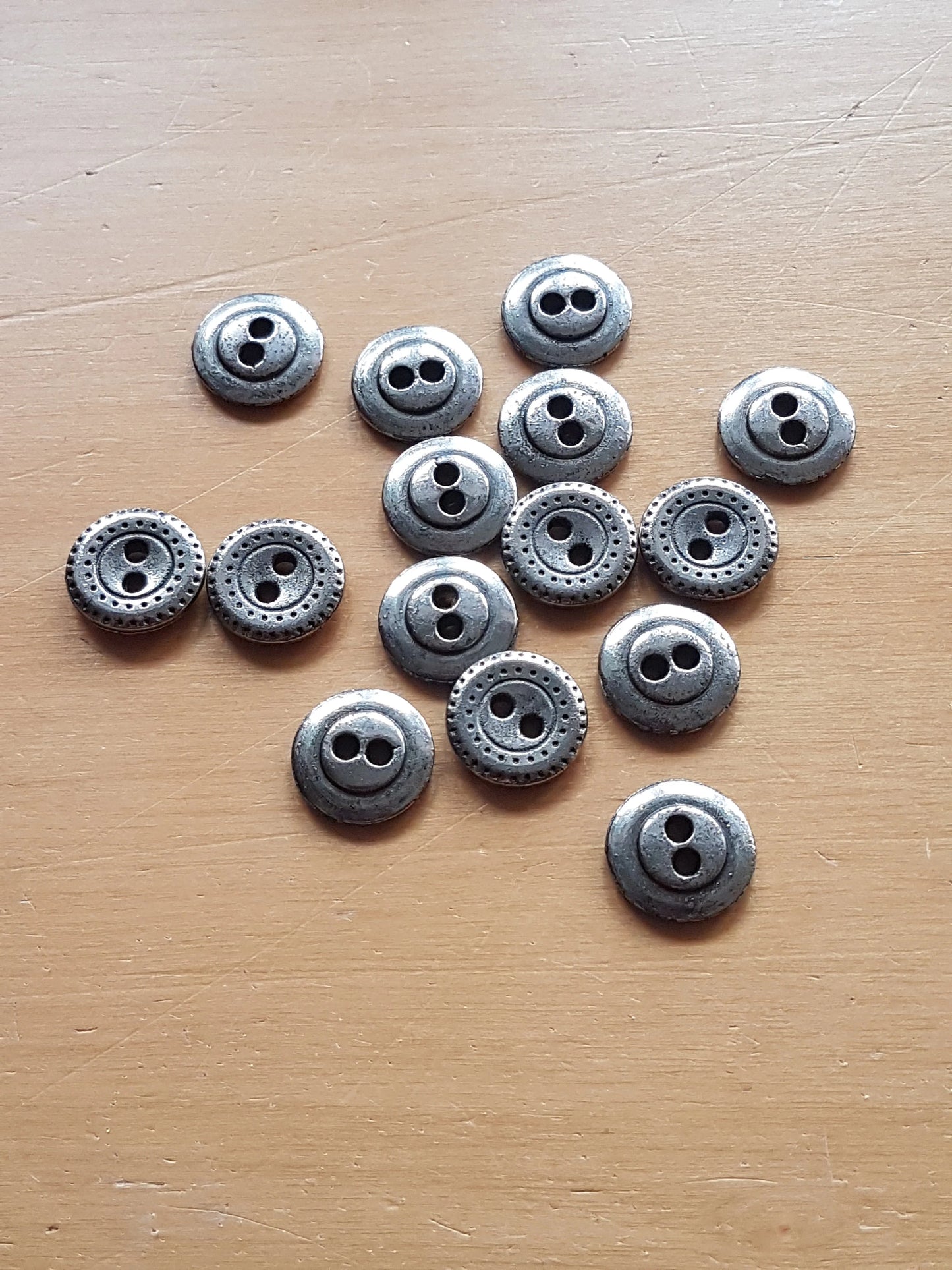 7 Round Buttons Old Silver Pewter Effect Metal 1.25cm