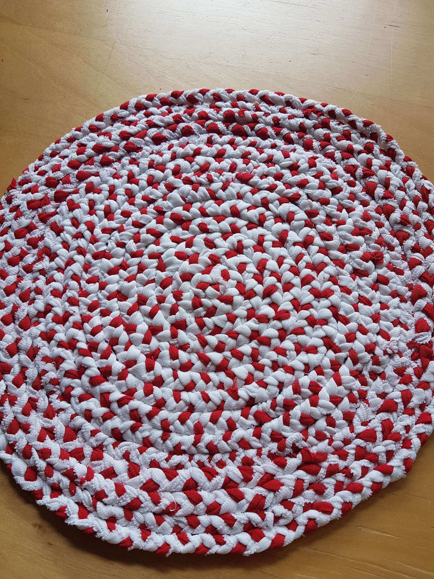 Handmade Coaster Place Mat Red White