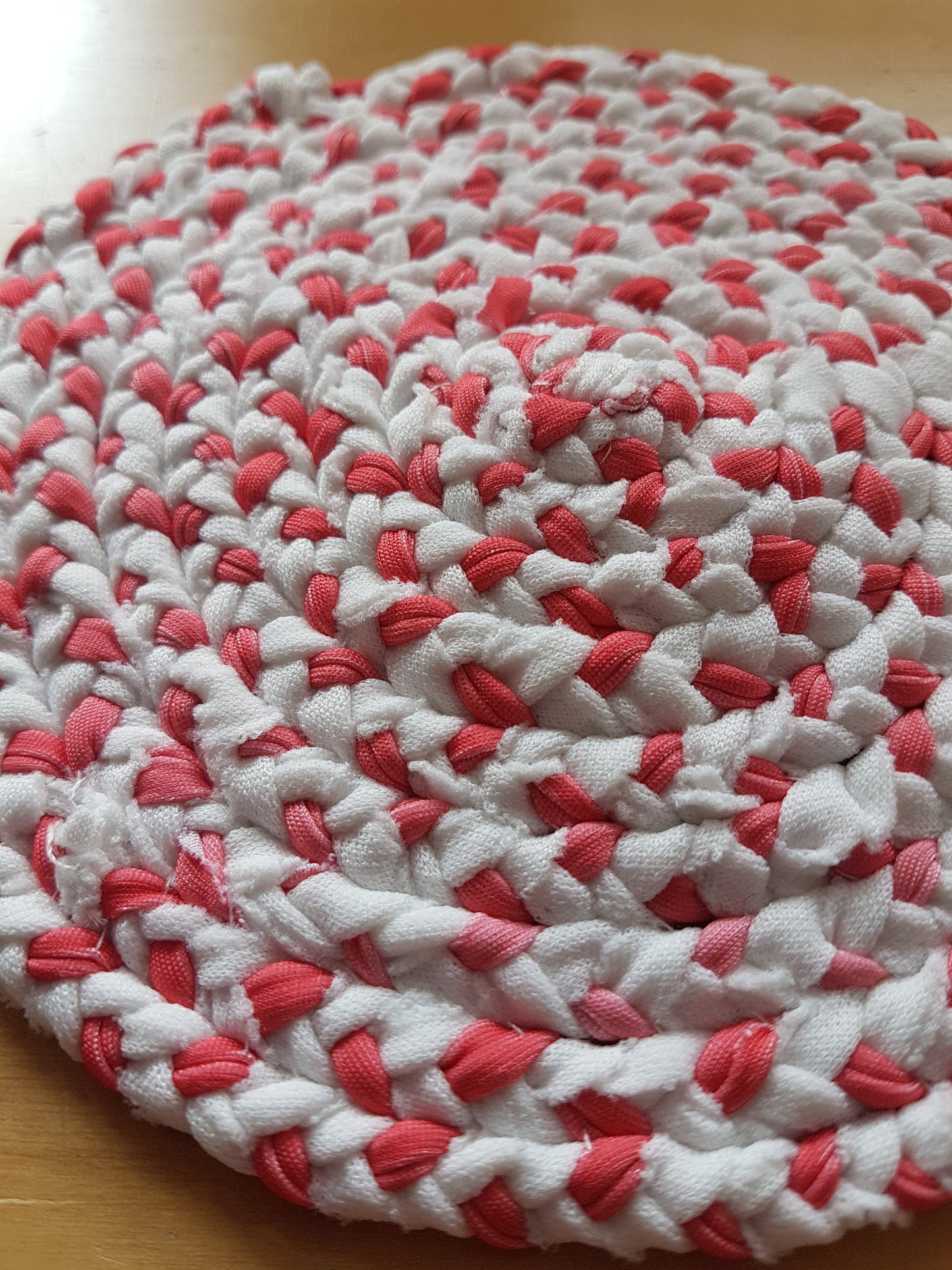 Handmade Round Coaster Pink White