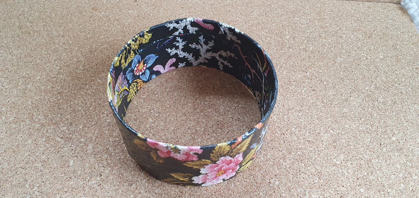 Black Marine Flowers Bangle