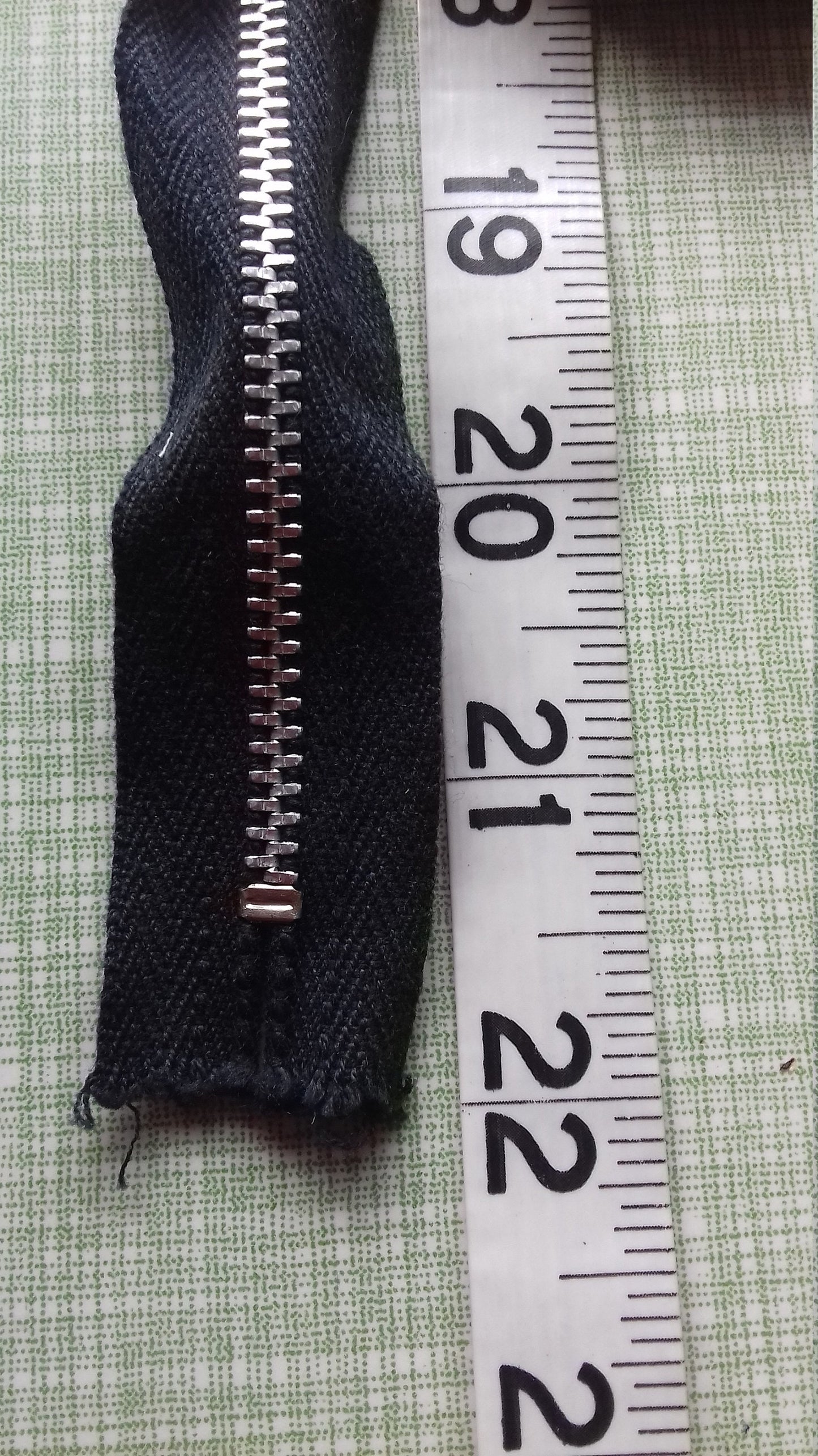 Vintage Black metal zip 21.5 inch (54.5cm) closed end