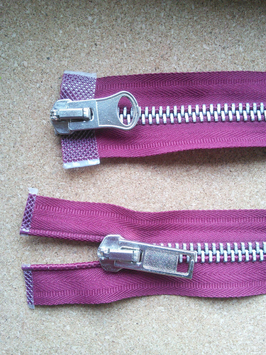 Deep raspberry zip red/burgundy very chunky heavy silver metal 23.5 inch (59.5cm) double ended Size 5