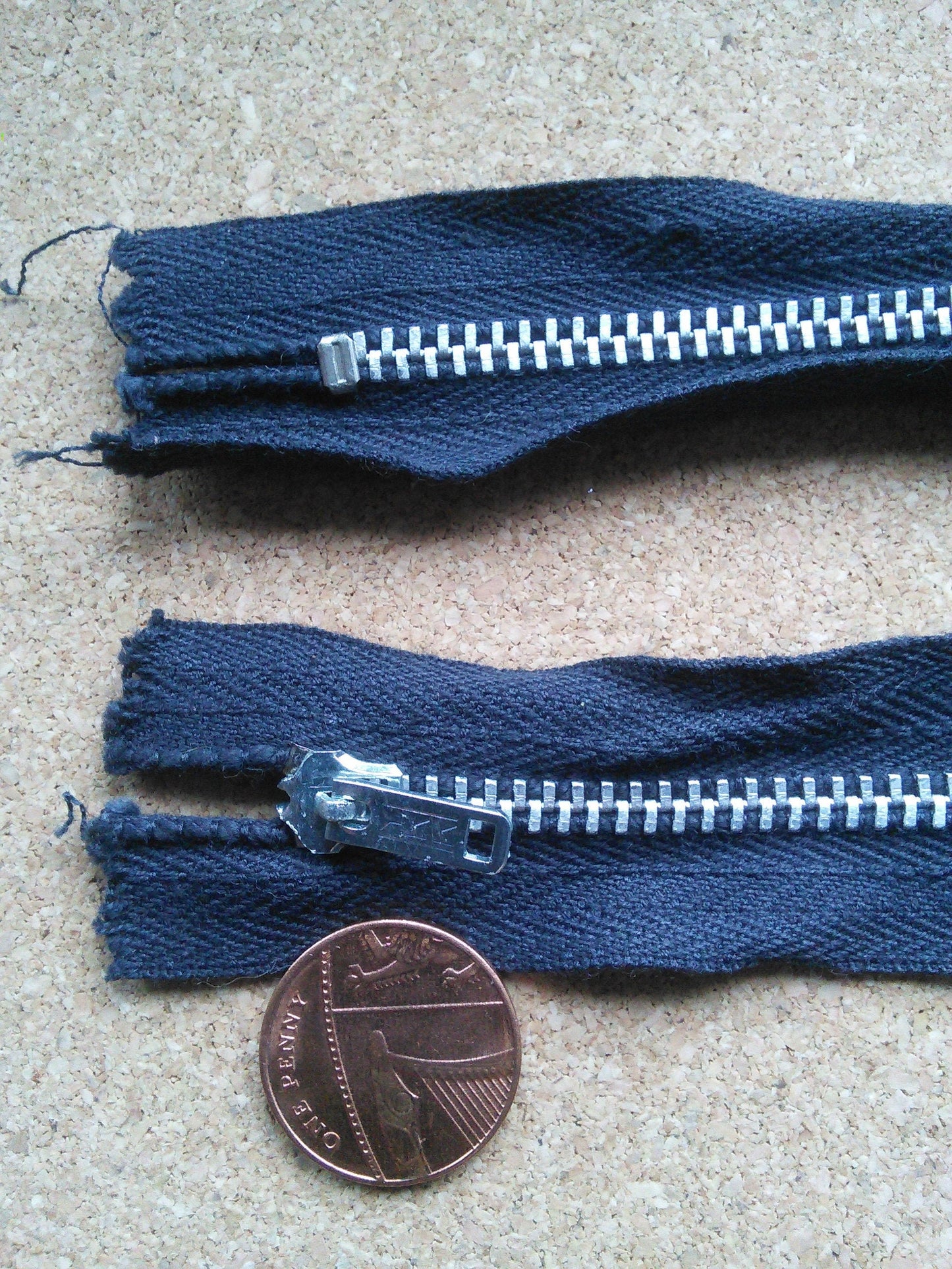 Vintage Black metal zip 21.5 inch (54.5cm) closed end