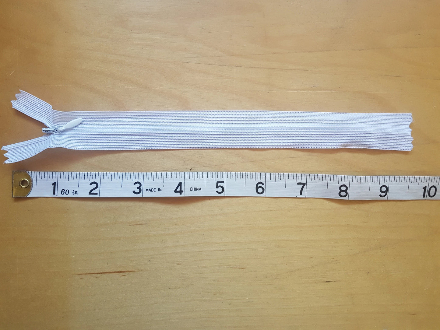 White nylon zip 8 inch (20.25cm) concealed for lighter fabrics