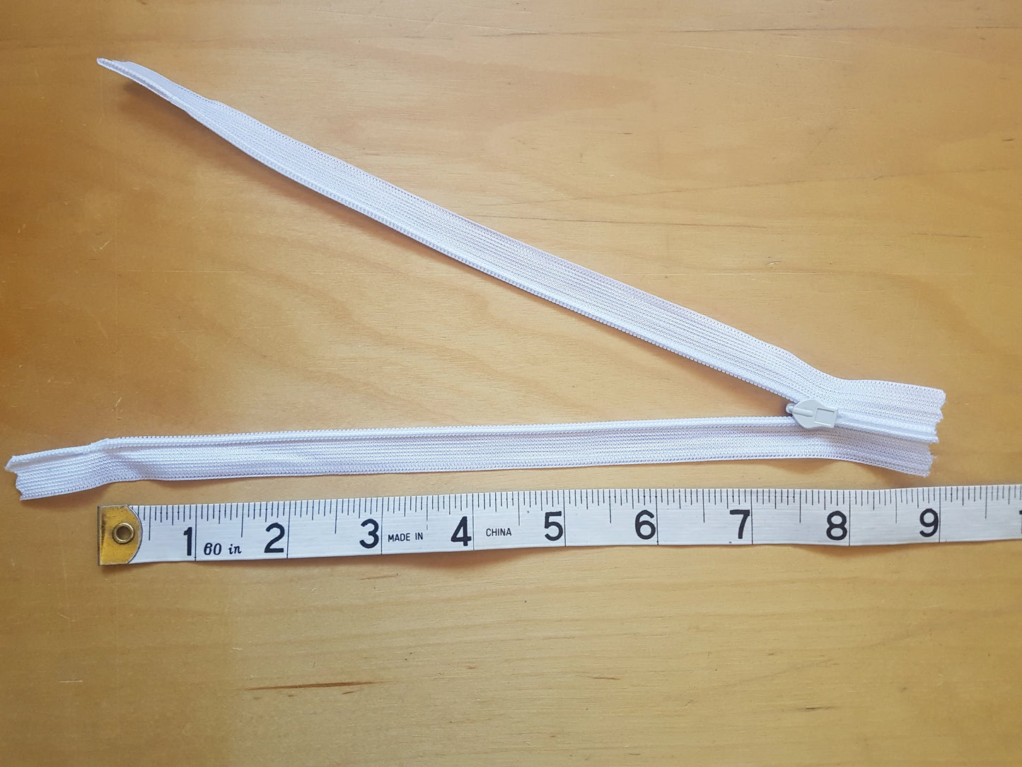 White nylon zip 8 inch (20.25cm) concealed for lighter fabrics