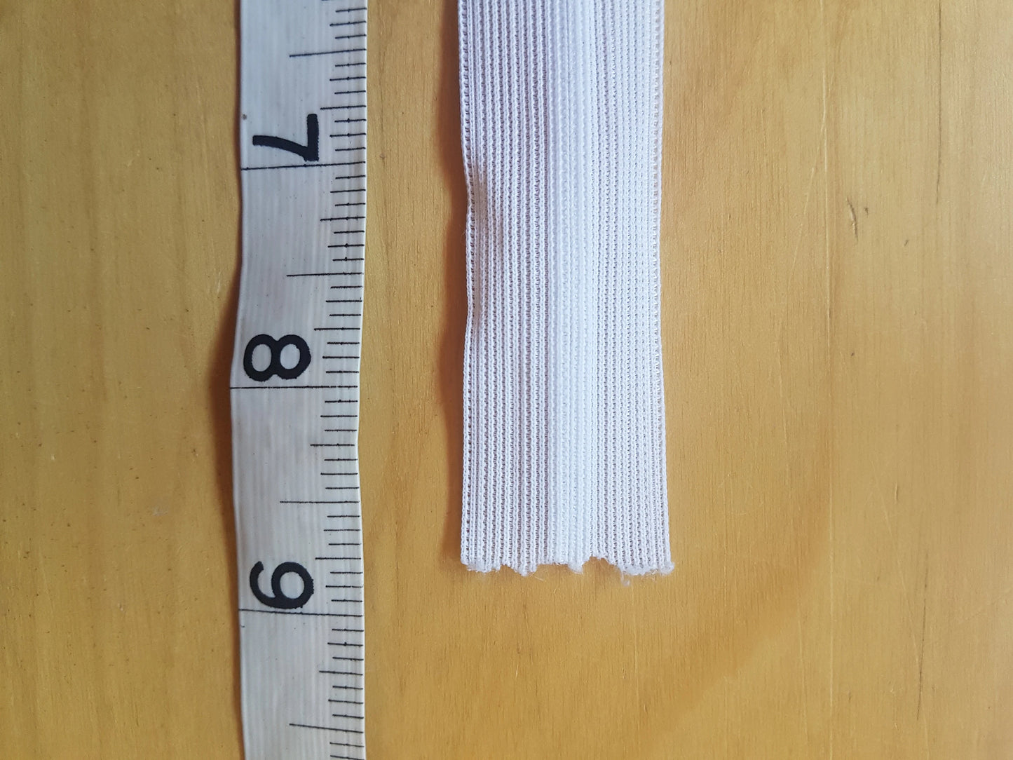 White nylon zip 8 inch (20.25cm) concealed for lighter fabrics