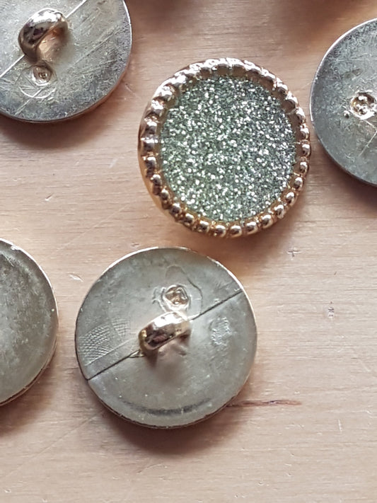 7 Round Buttons Gold Green Glitter Vintage Look Plastic 1.5cm