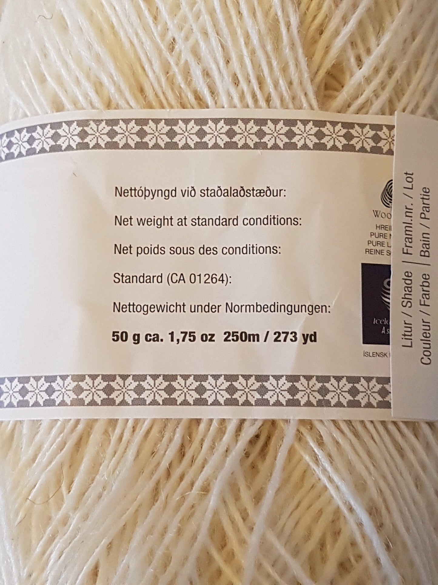 White Cream Wool 50g Lopi Einband
