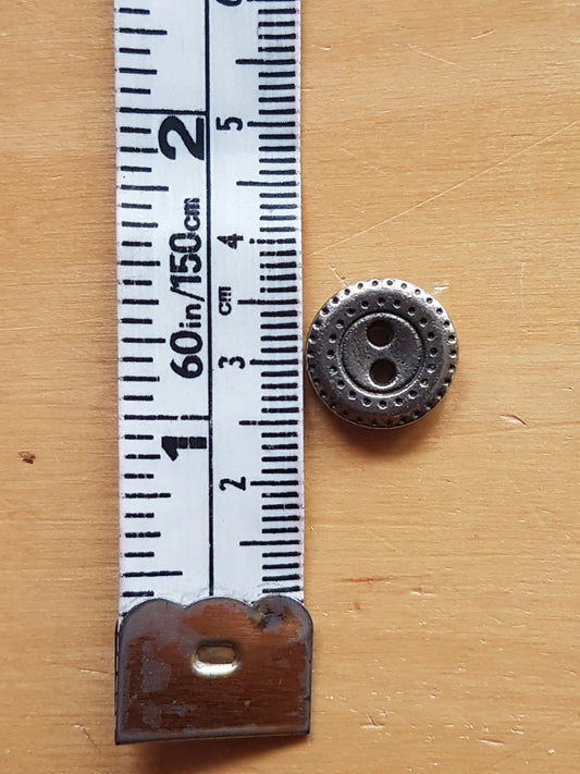 7 Round Buttons Old Silver Pewter Effect Metal 1.25cm