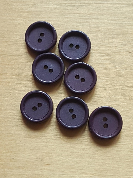 6 Plum Purple Buttons Vintage Plastic 1.5cm