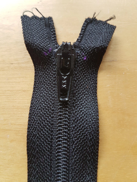 Black zipper plastic nylon 14 inch (35.5cm) closed end